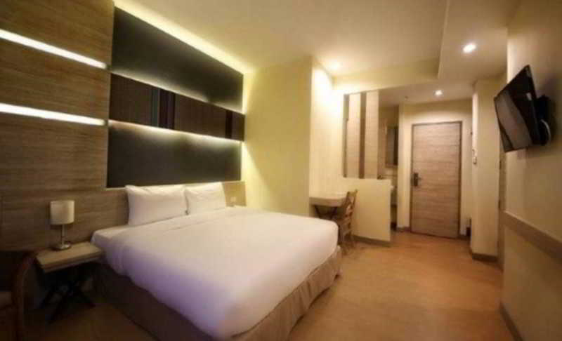Hotel Sunshine One Pattaya Esterno foto