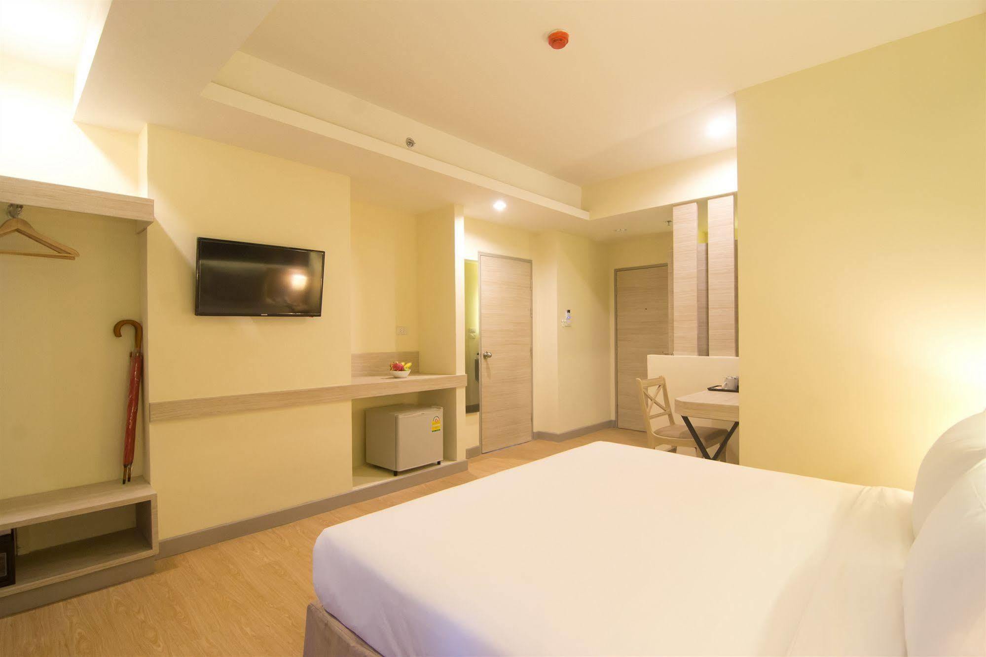 Hotel Sunshine One Pattaya Esterno foto